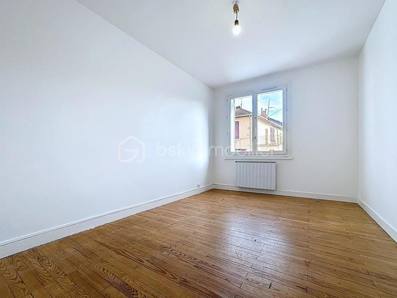 Appartement - 79 m² - 5 pièces