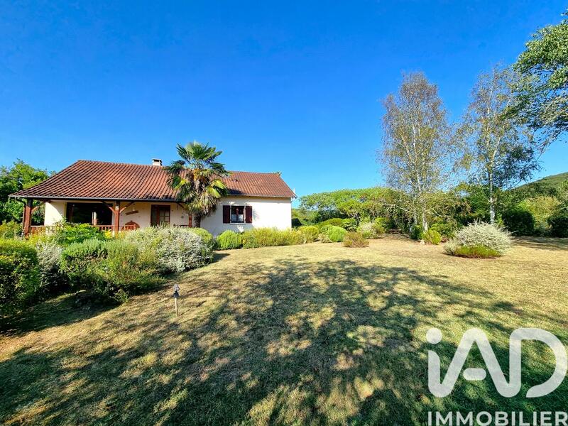 Maison - 151 m² - 6 pièces