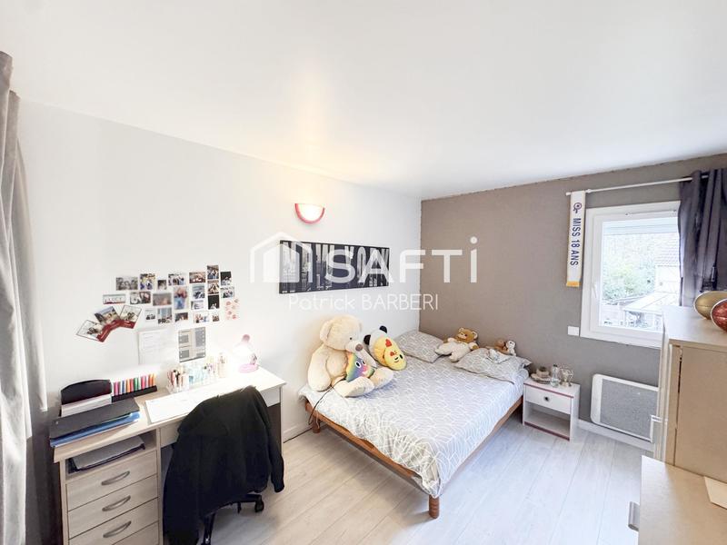 Maison - 110 m² - 6 pièces