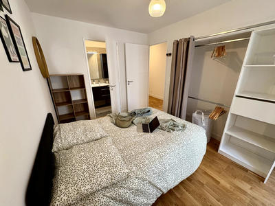 Chambre - 23 m² - 6 pièces