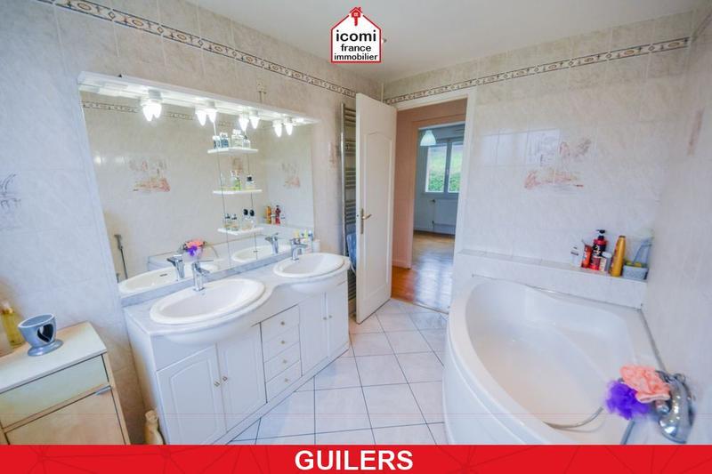 Maison - 135 m² - 8 pièces