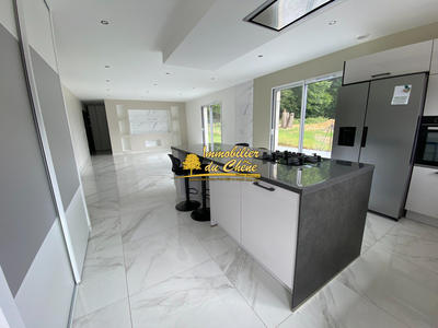 Maison - 105 m² - 5 pièces