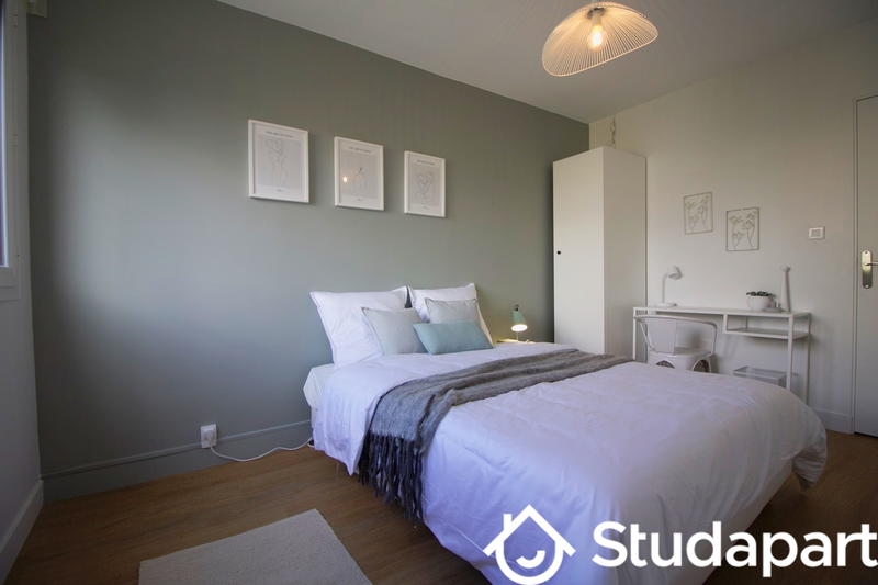 Chambre - 13 m² - 1 pièce