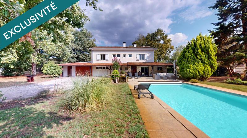 Maison - 203 m² - 7 pièces