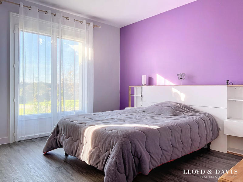 Maison - 252 m² - 6 pièces