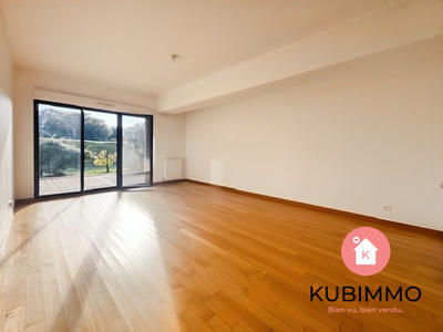 Appartement - 87 m² - 4 pièces