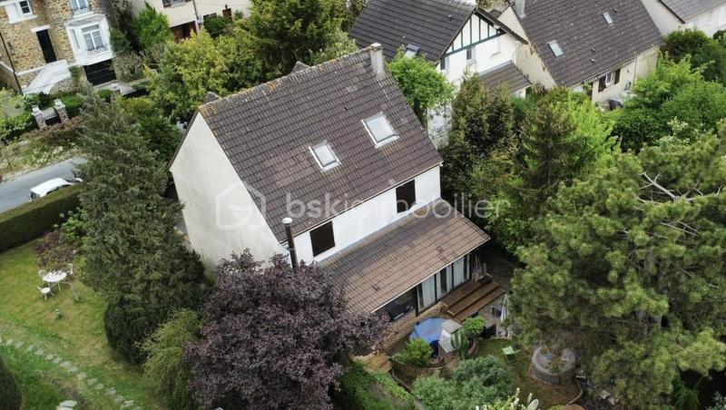 Maison - 193 m² - 8 pièces