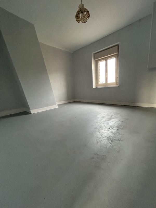 Maison - 111 m² - 6 pièces