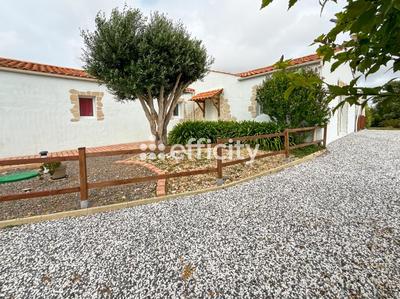 Maison - 146 m² - 6 pièces