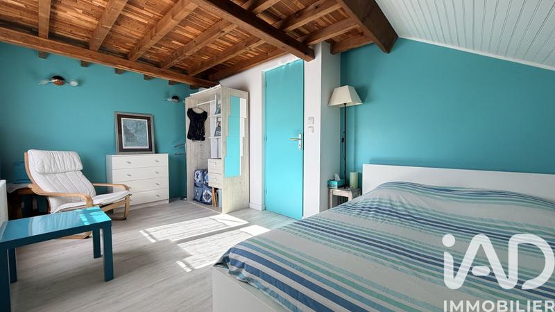 Maison - 180 m² - 9 pièces