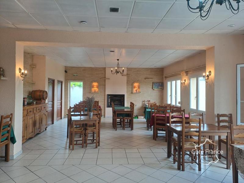 Maison - 217 m² - 7 pièces