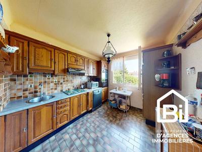 Maison - 64 m² - 4 pièces