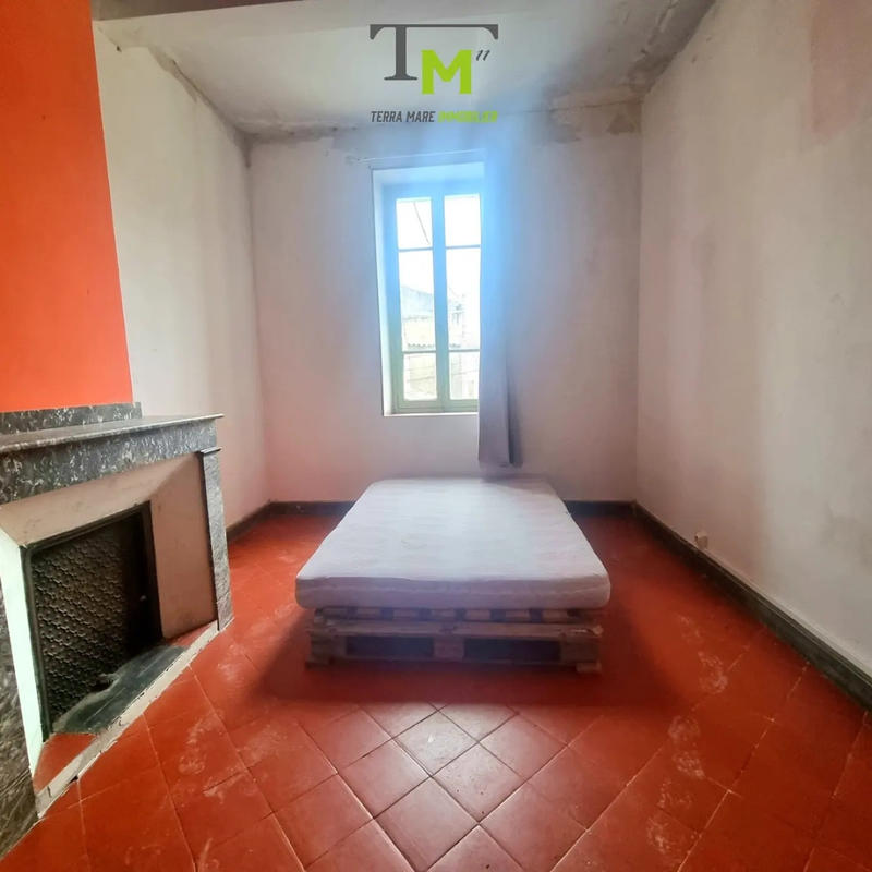 Maison - 240 m² - 5 pièces