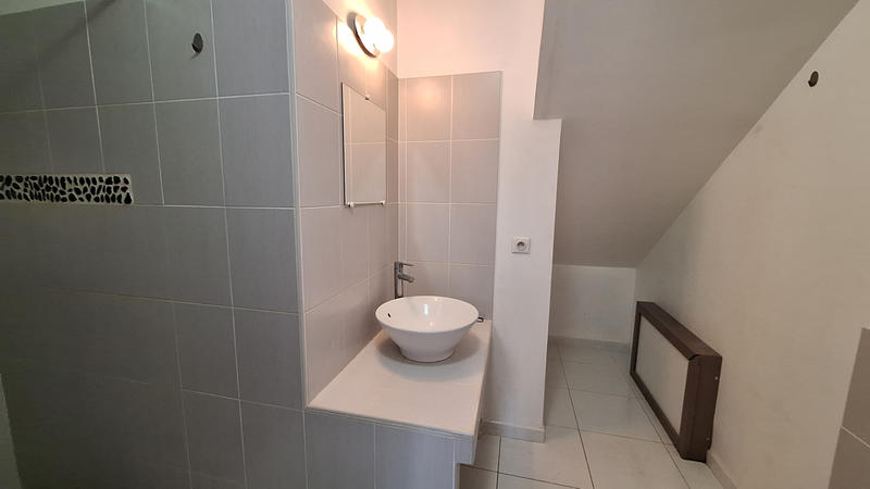 Appartement - 85 m² - 3 pièces