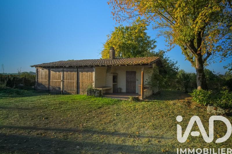 Maison - 251 m² - 10 pièces