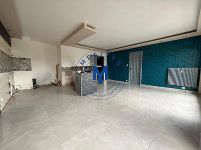 Appartement - 80 m² - 4 pièces