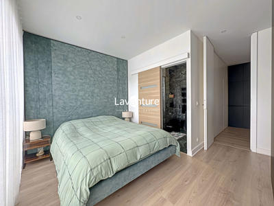 Appartement - 118 m² - 6 pièces