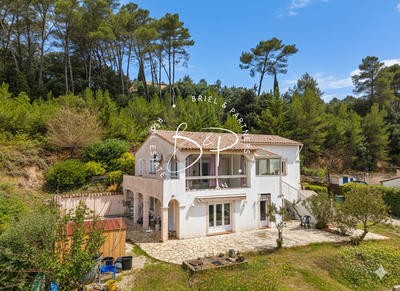 Maison - 155 m² - 6 pièces