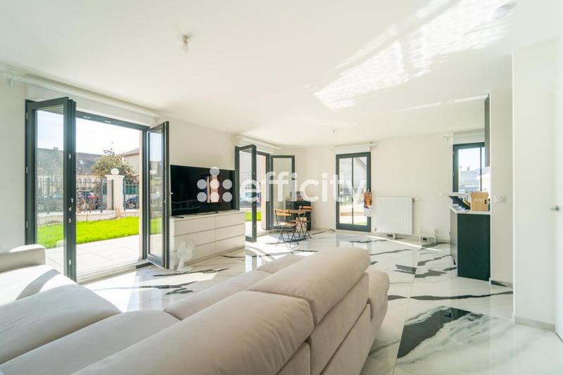 Maison - 85 m² - 4 pièces