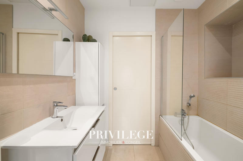 Maison - 131 m² - 6 pièces