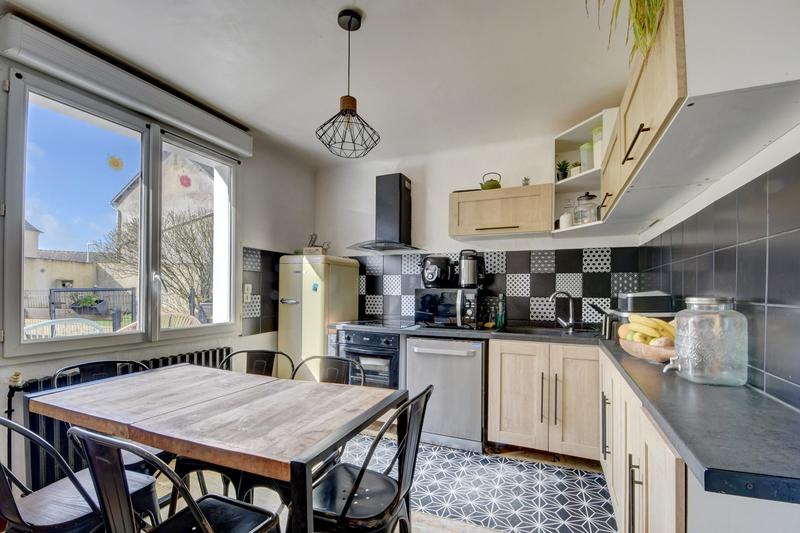 Maison - 161 m² - 6 pièces