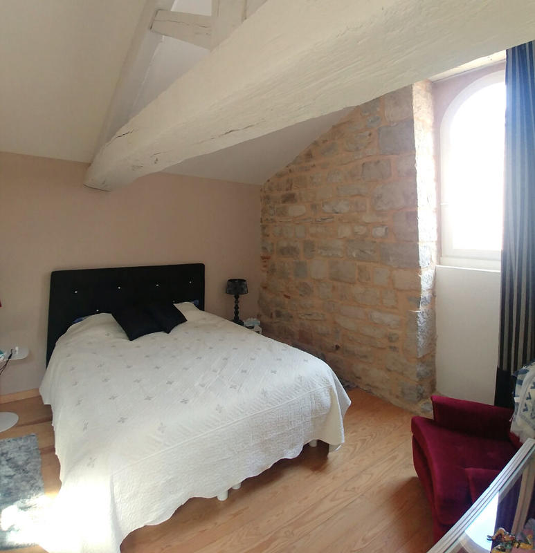 Maison - 93 m² - 4 pièces