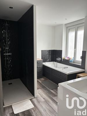 Maison de ville - 80 m² - 4 pièces