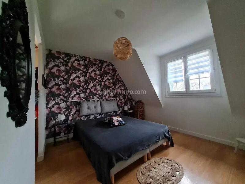 Maison - 159 m² - 8 pièces