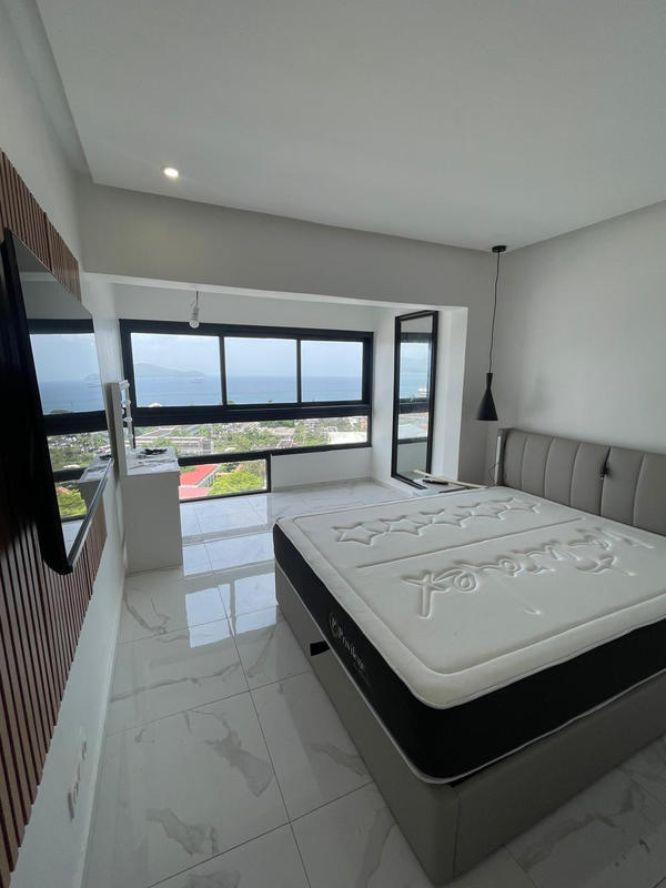 Appartement - 150 m² - 5 pièces