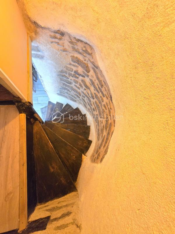 Maison en pierre - 83 m² - 4 pièces