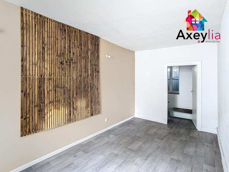 Immeuble - 170 m² - 11 pièces