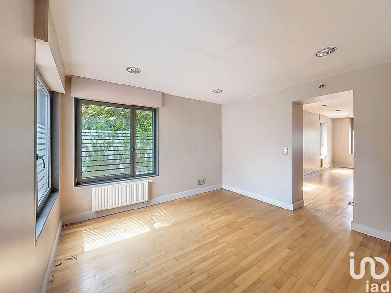 Local commercial - 204 m² - 10 pièces