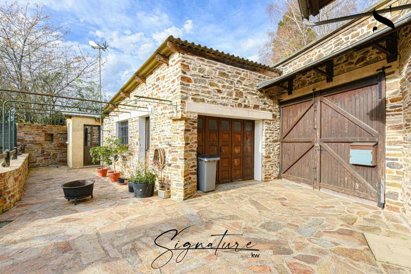 Maison - 163 m² - 8 pièces