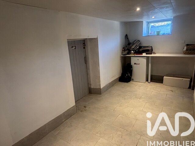 Maison - 227 m² - 5 pièces