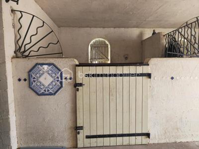 Propriété - 200 m² - 4 pièces