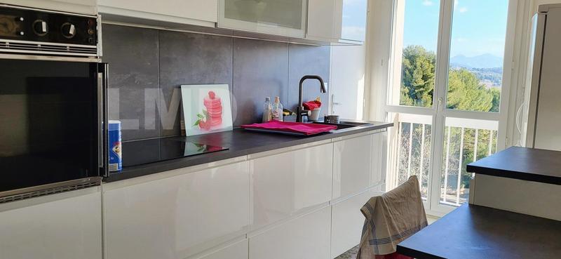 Appartement - 73 m² - 4 pièces