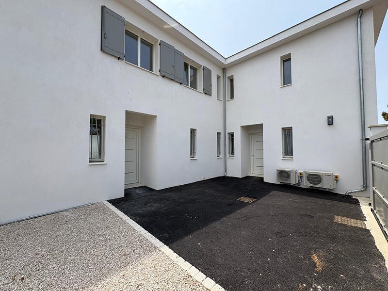 Maison - 100 m² - 3 pièces