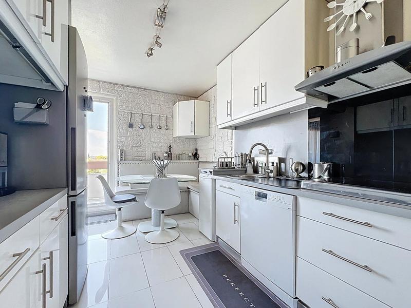 Appartement - 82 m² - 4 pièces