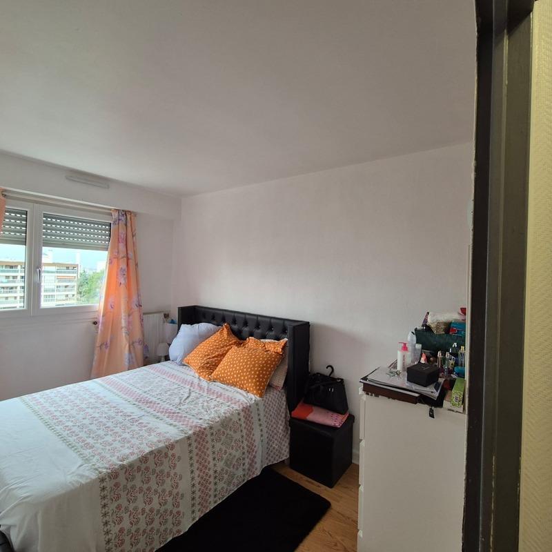 Appartement - 77 m² - 5 pièces