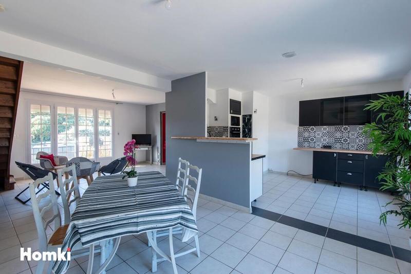 Villa - 180 m² - 7 pièces