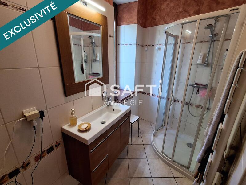 Maison - 200 m² - 7 pièces