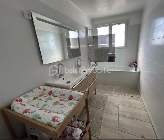 Maison - 139 m² - 6 pièces