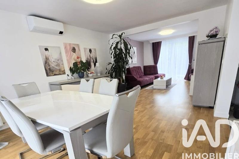 Maison - 157 m² - 8 pièces