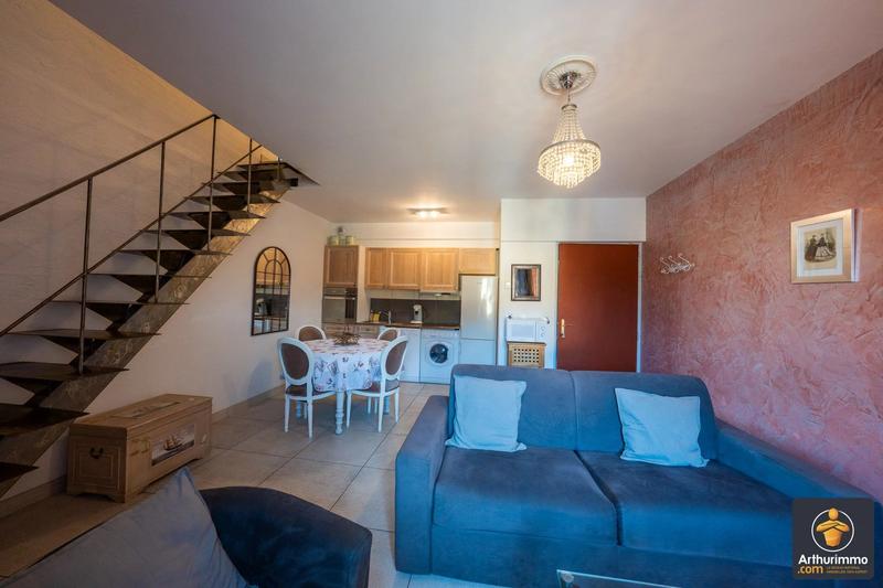 Maison - 520 m² - 15 pièces