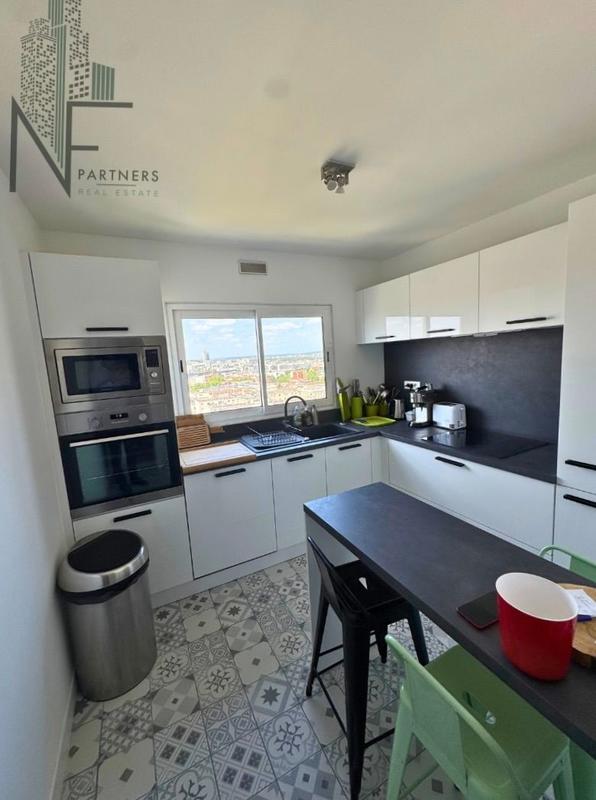 Appartement - 110 m² - 4 pièces