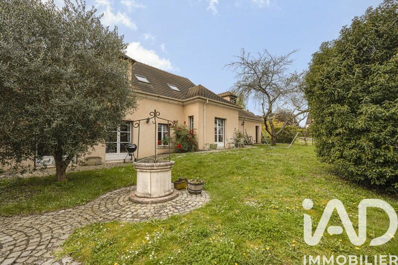 Maison de maîtres - 250 m² - 7 pièces