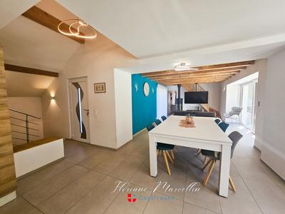 Maison - 254 m² - 5 pièces