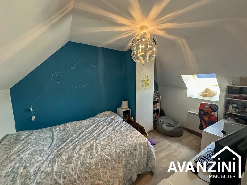 Maison - 95 m² - 4 pièces