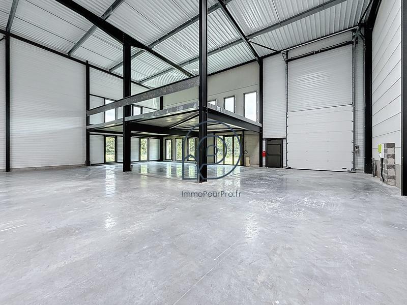 Entrepôt - 343 m²