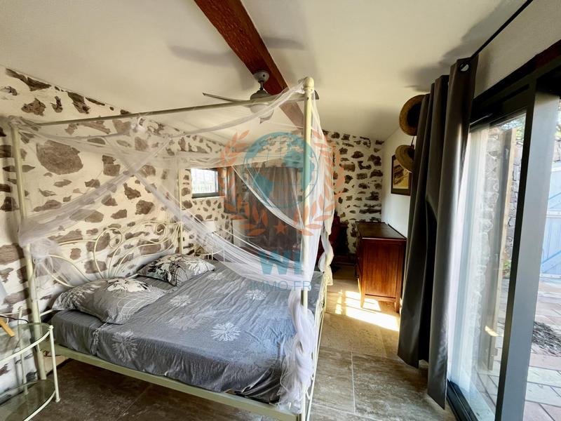 Propriété - 185 m² - 5 pièces